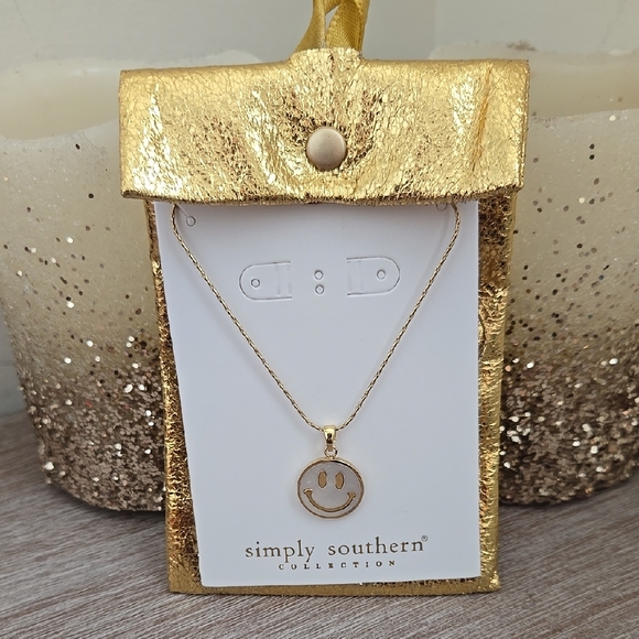 Simply Southern Jewelry - NWT Simply Southern Gold Smiley Dainty Pendant Necklace